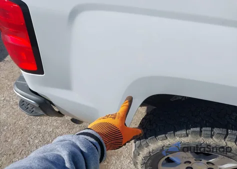 2015 Chevrolet Silverado 1500 1Lt z USA, uszkodzony, nr VIN 1GCVKREC1FZ158276